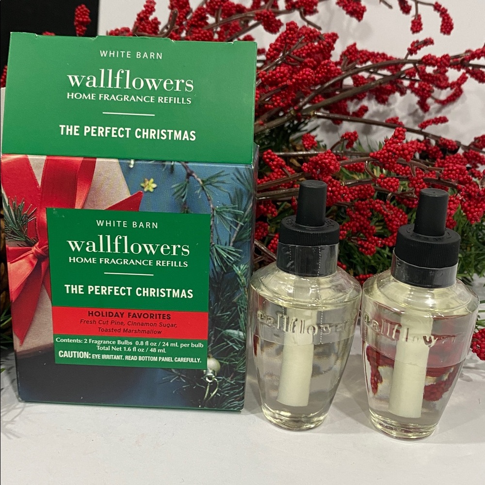 Bath & Body Works “The Perfect Christmas” 2 New Holiday Wallflowers